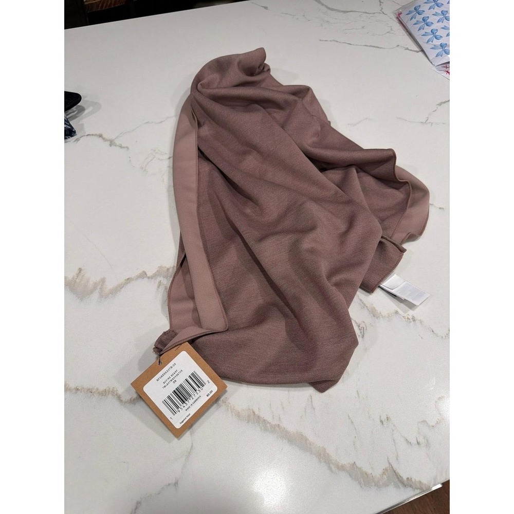 The North Face Women's Supine Scarf in the color Twilight Mauve Heather nwt